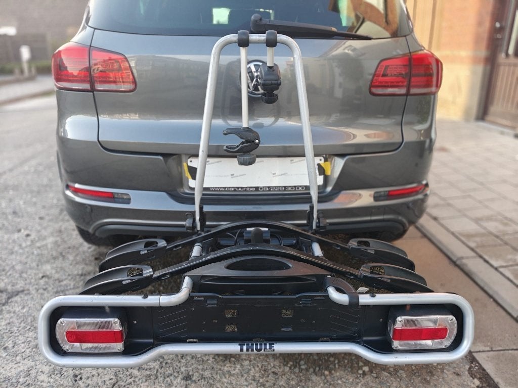 fietsendrager thule kantelbaar 2 fietsen, Ophalen, Zo goed als nieuw, Brede banden, 2 fietsen