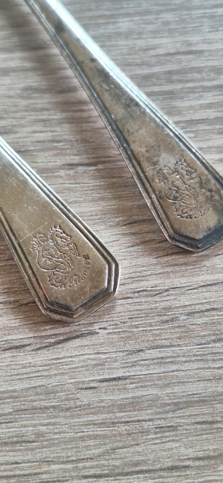 Couverts d'hôtel vintage en métal argenté —La Réserve Knokke, Enlèvement ou Envoi, Argent