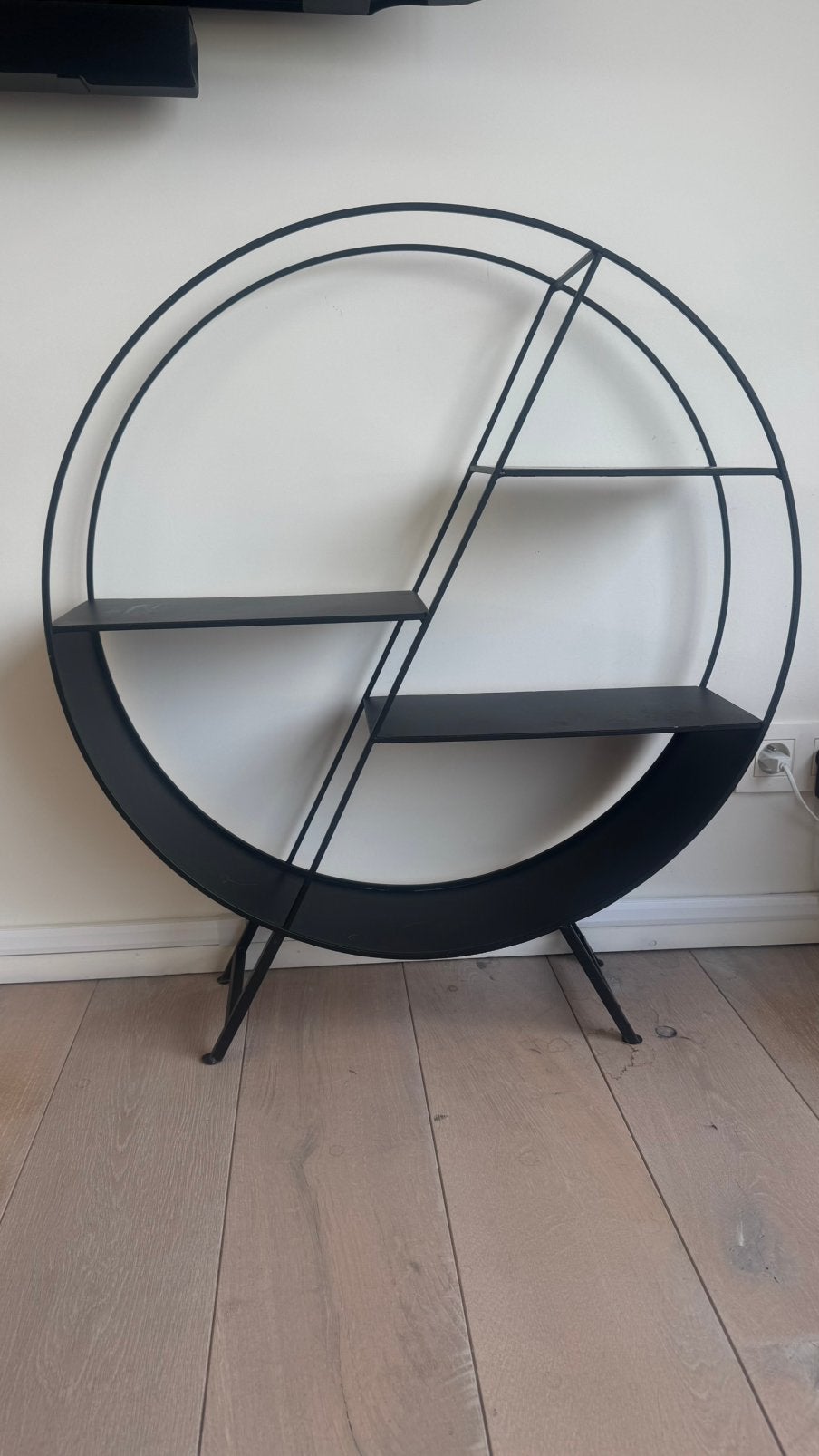 Zwarte ronde decoratieve kast / wandrek – Westwing, Huis en Inrichting, Ophalen, Zo goed als nieuw, Minder dan 150 cm, Minder dan 100 cm
