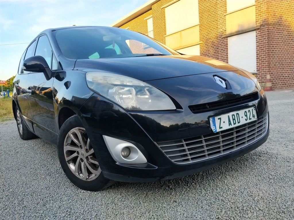 RENAULT SCENIC/1500cc DIESEL/7 PLAATSEN, Auto's, Renault, Euro 5, Monovolume, Parkeersensor, Zwart