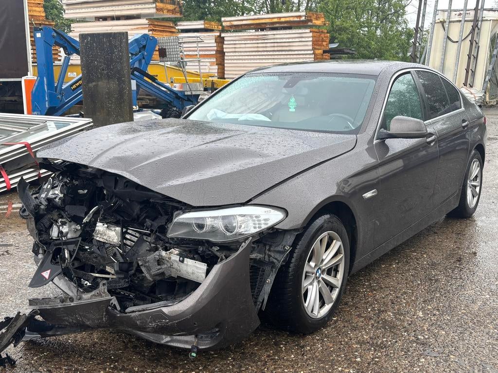 BMW 525d 2.0 Diesel F10 138.000km Autobak, Auto's, BMW, Automaat, Euro 5, 1995 cc, Zwart