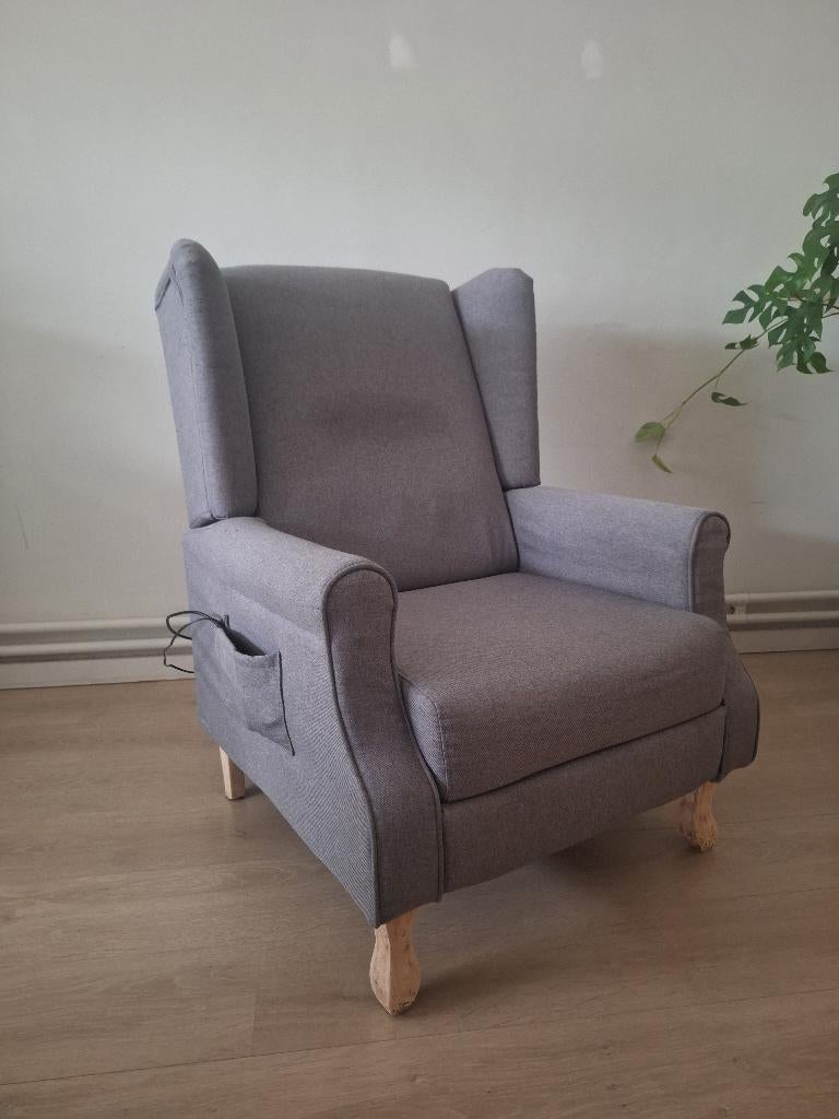 Massagestoel, grijs, Huis en Inrichting, Zetels | Zetels, Ophalen, Gebruikt, Eenpersoons, 75 tot 100 cm