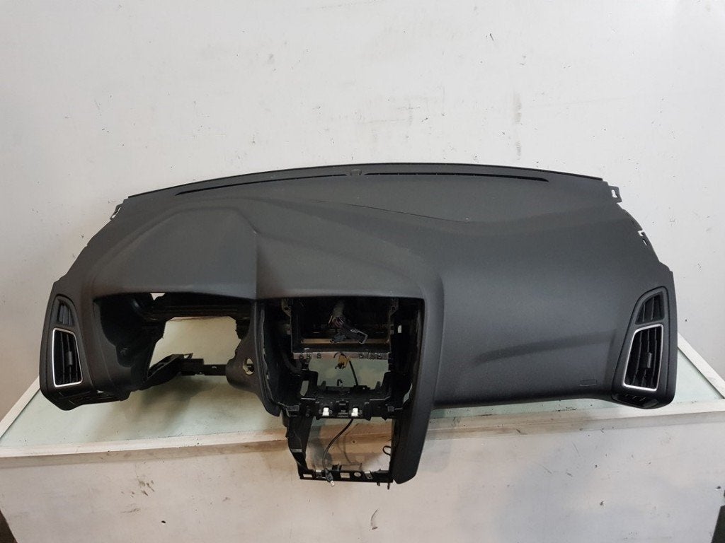 AIRBAG SET + DASHBOARD Ford Focus 3 Wagon (01-2010/02-2020), Auto-onderdelen, Gebruikt, Henry-Ford-Straße  1
50735  Köln, DE, Ford-Werke GmbH