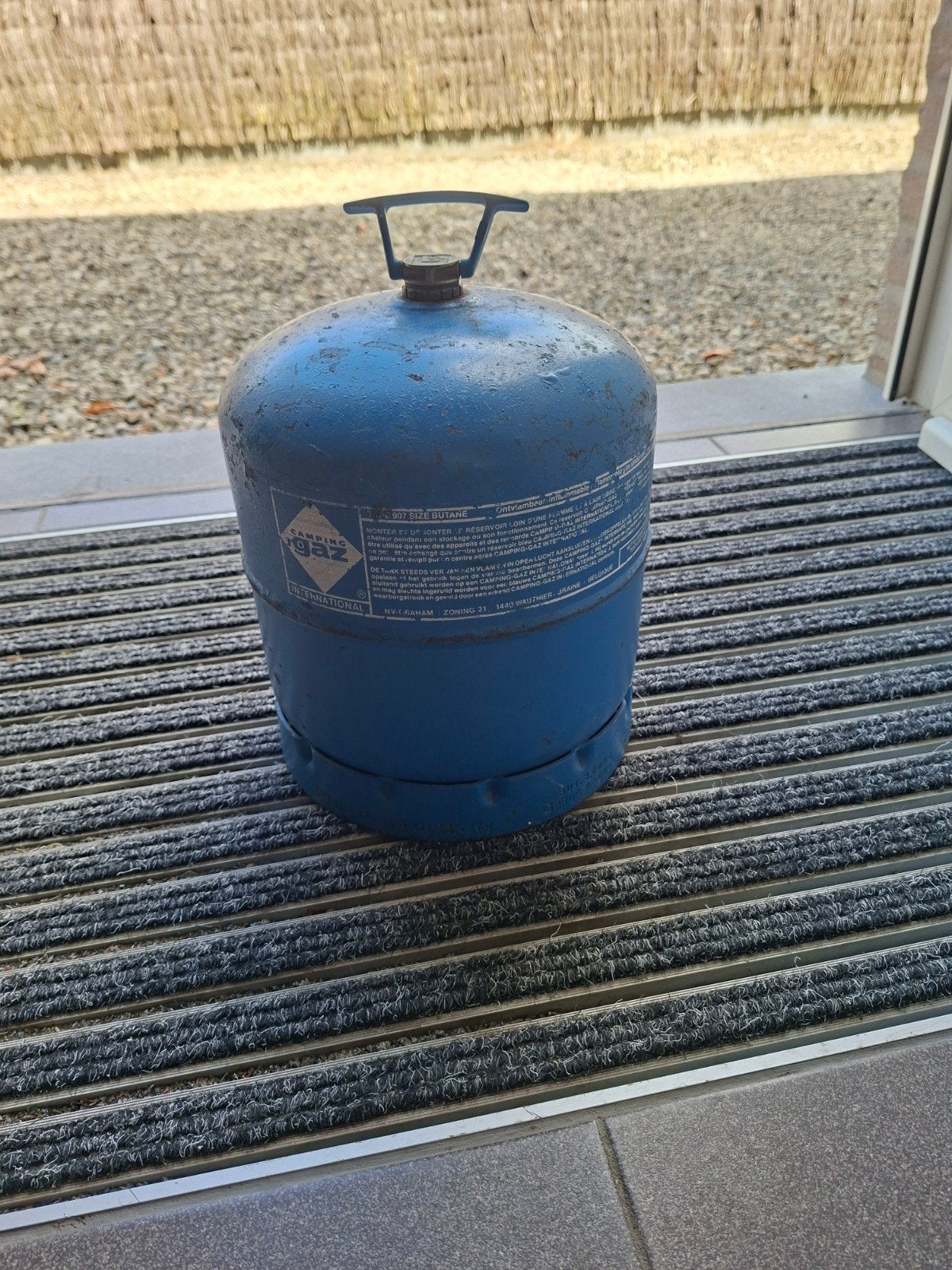 Lege gasfles, Ophalen