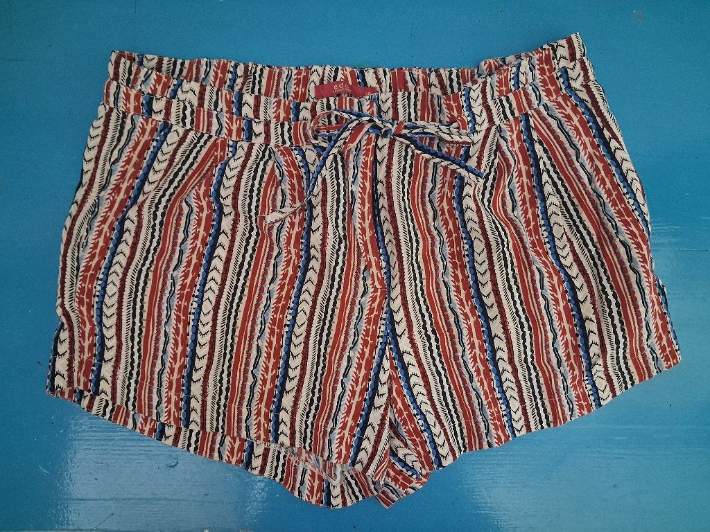 kleurrijk kort shortje, Kleding | Dames, Ophalen of Verzenden, Gedragen, Maat 36 (S), Kort