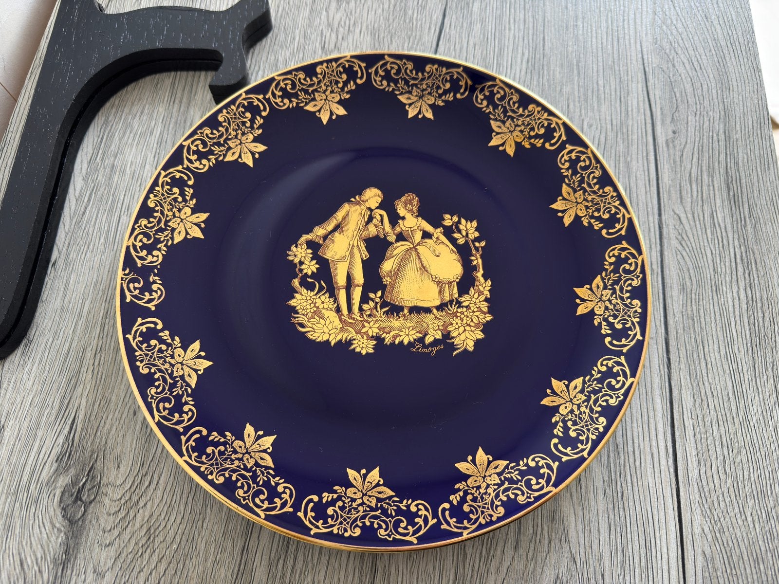 Assiette de limoges - porcelaine, Antiquités & Art, Enlèvement ou Envoi