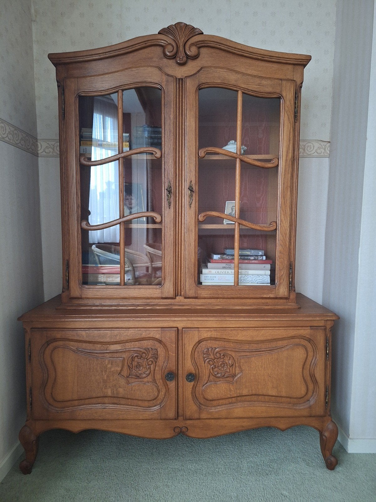 Kast in vol eik, Antiek en Kunst, Ophalen