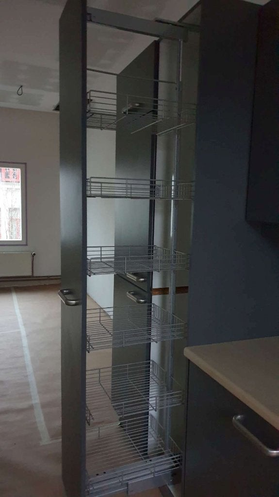 Kolomkast, apotheekkast, geleiders, 6 inhangbodems,perfekt!, Huis en Inrichting, Keuken | Keukenelementen, Ophalen
