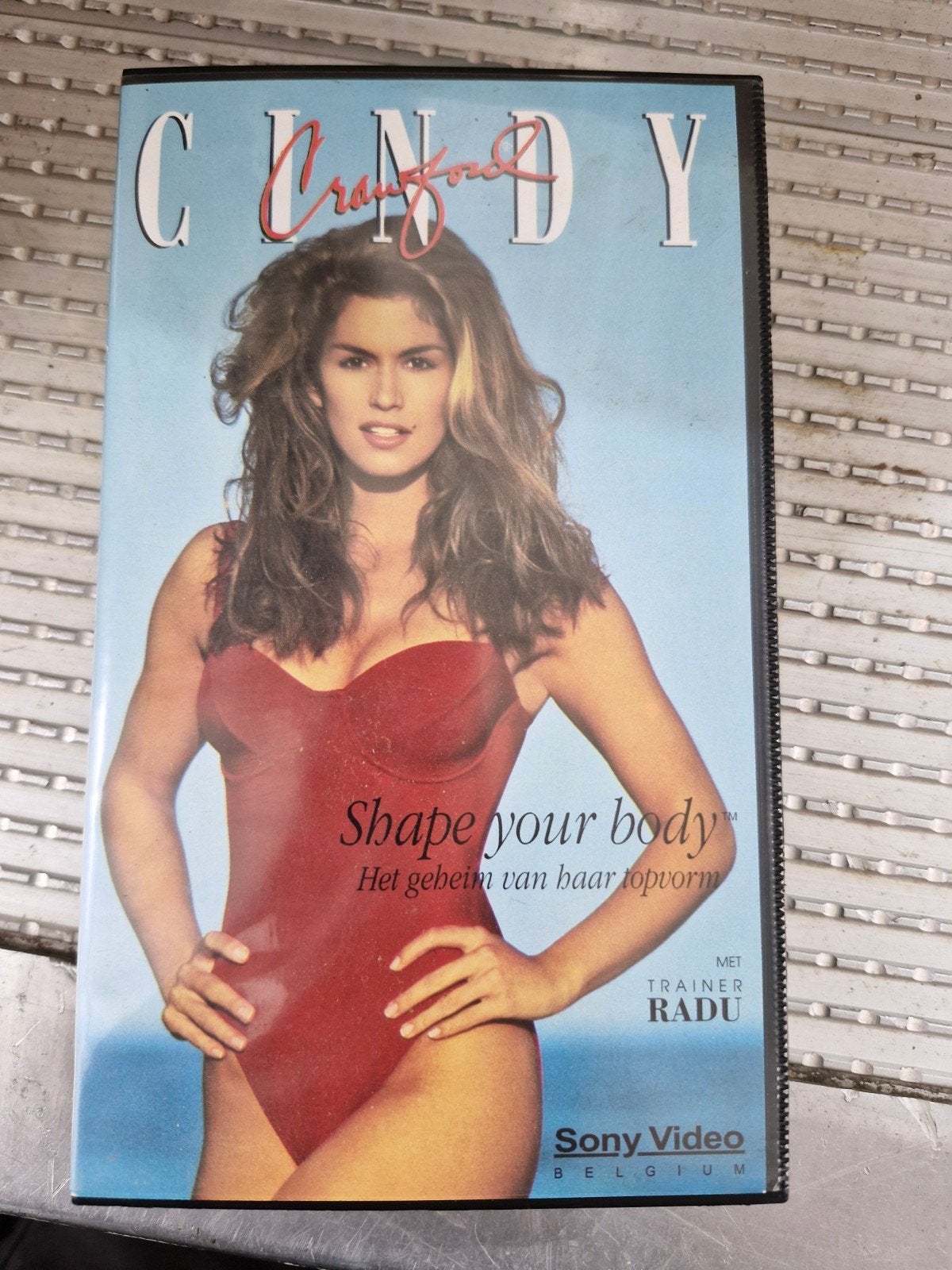 Vidéo Cindy Crawford Shape Your Body Workout 1992 VHS, Enlèvement