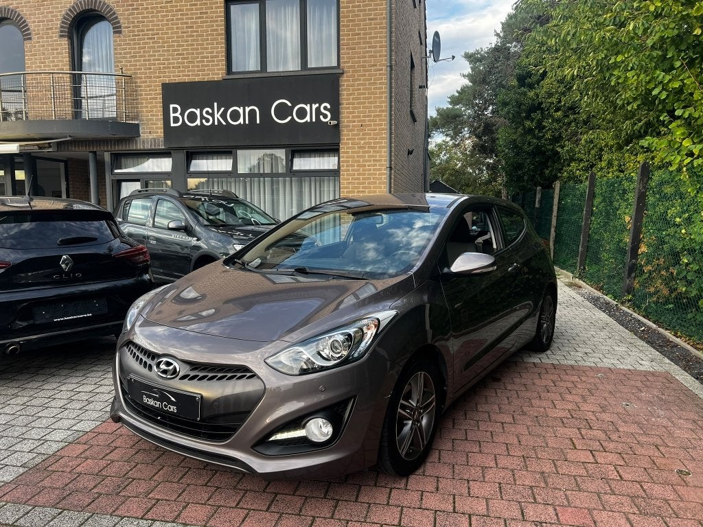HYUNDAI I30/M2016/1.4I/85.000KM/AIRCO/12M GARANTIE, Auto's, Euro 6, Bruin, Handgeschakeld, I30