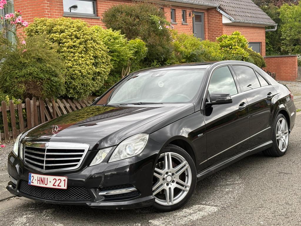 MERCEDES E200 PACK AMG 2012 EURO5 BOITE AUTOMATIQUE 7G-TRONI, Auto's, Euro 5, Zwart, Bruin, 5 deurs