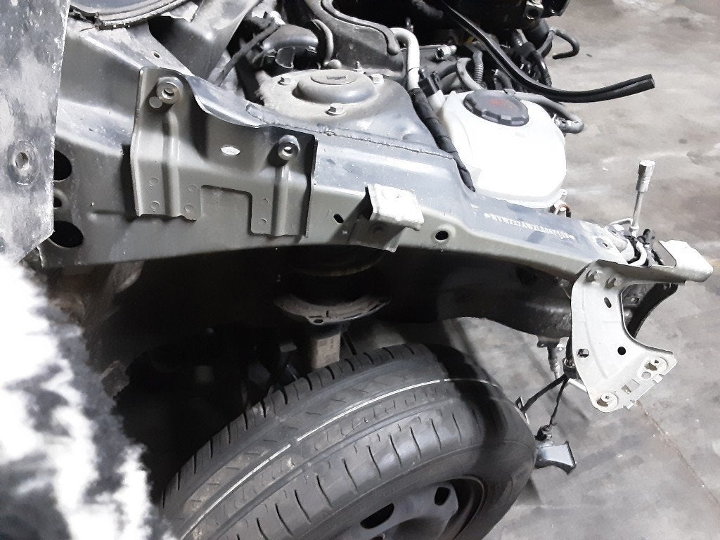 BINNENSPATSCHERM RECHTS VOOR Volkswagen Polo VI (AW1), Gebruikt, Voor, Volkswagen, Spatbord