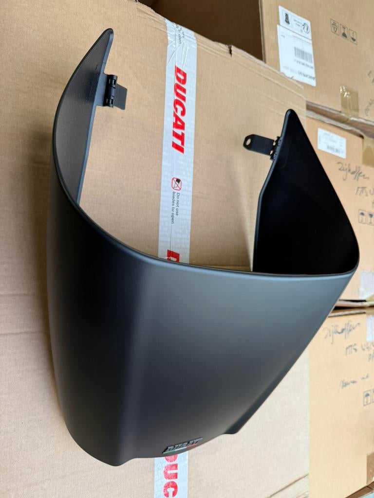 Ducati Diavel 1200/1260 duozit cover, Motoren, Ophalen, Nieuw