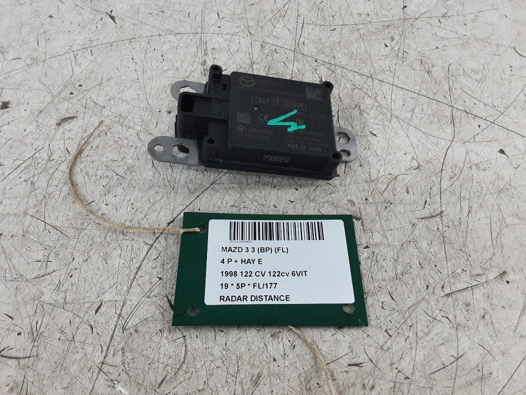 RADAR ANTI COLLISION Mazda 3 Sport (BP) (B0N267XA0AKA222), Mevr. I. Hauben, Mazda, Utilisé, Rue de l'Espoir 34 34
4030  GRIVEGNÉE, BE
