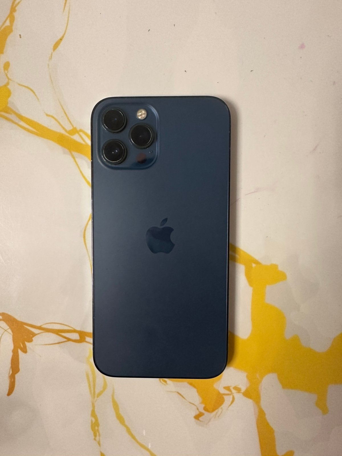 İphone12 pro max 128 GB tres bon etat batterij 76%, Télécoms, Enlèvement, Comme neuf, 128 GB