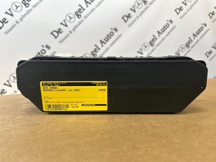 Knie airbag van een Mercedes C-Klasse, Auto-onderdelen, -, Nieuw, Ophalen of Verzenden, -
