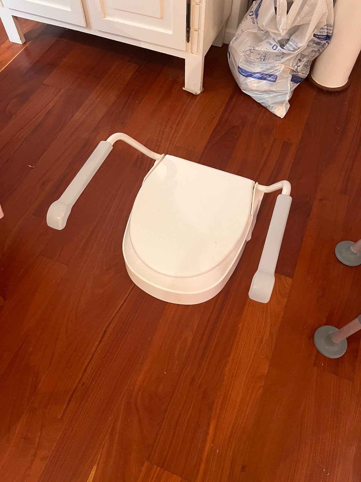 Réhausseur toilette à donner, Enlèvement, Utilisé