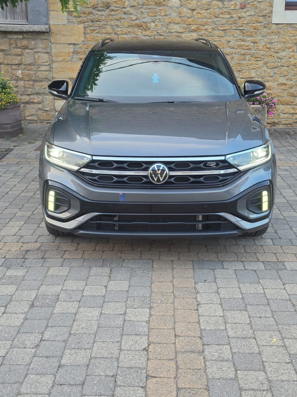 A vendre Volkswagen t-roc 2025 R-line, Autos, Automatique, Particulier, Essence, T-Roc