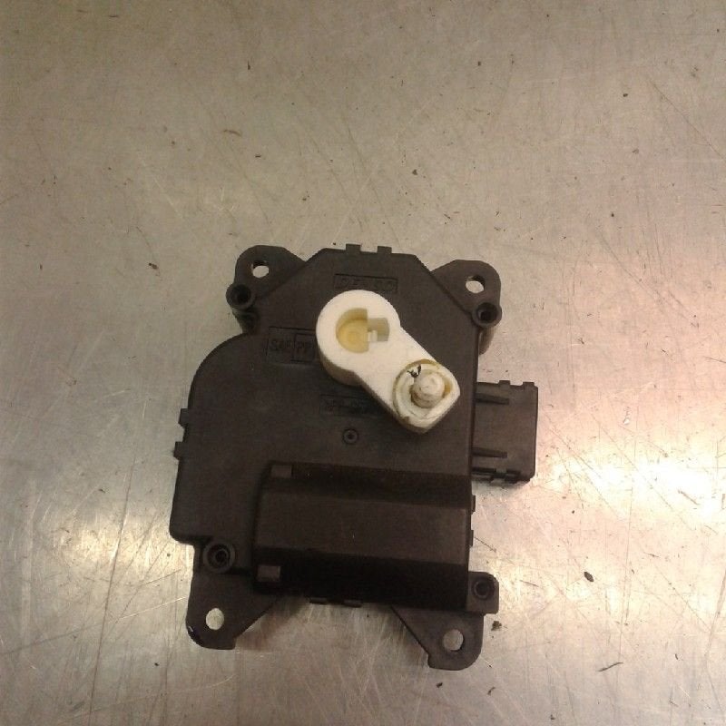 ACTIONNEUR MOTEUR VOLET CHAUFFAGE CR-Z (ZF1) (|1138002350|), Utilisé, Honda