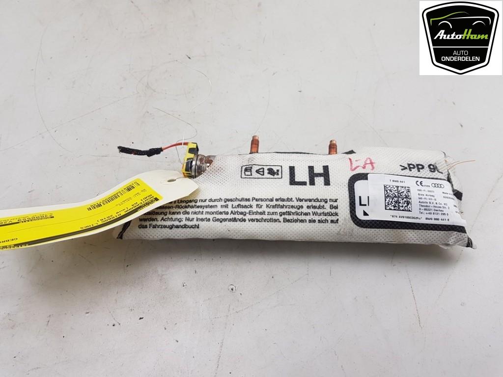 DIVERSEN Audi A4 Avant (B9) (|8W0880441E|8W0880441F|), Gebruikt, Audi