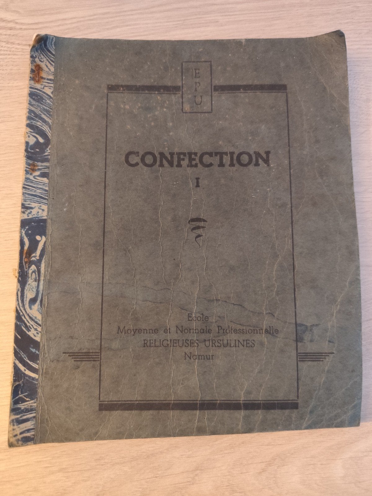 Ancien Manuel de Coupe Confection École des Ursulines Namur, Enlèvement ou Envoi