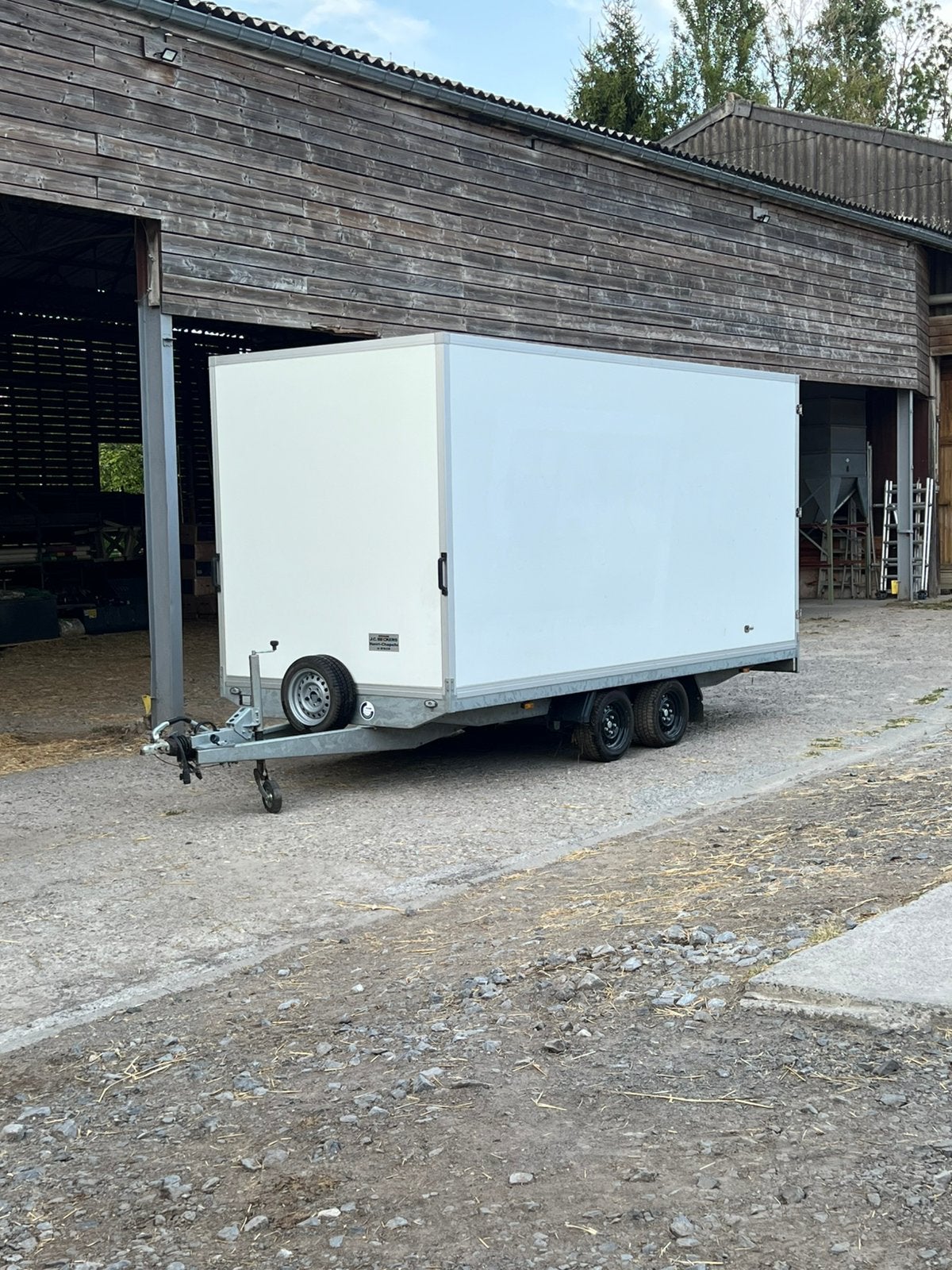 Remorque cargo, Articles professionnels, Enlèvement