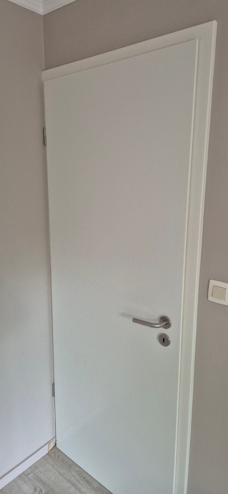 Nieuw Binnendeuren Theuma Witlakdeur. Incl omkasting en
slot, Doe-het-zelf en Bouw, Ophalen, Nieuw, Binnendeur