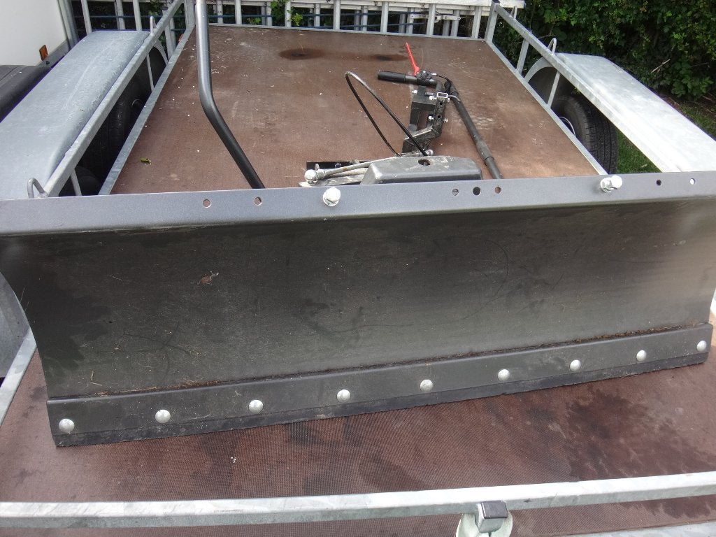 Iseki SBC550X type statiebalk en gazonwals, Ophalen