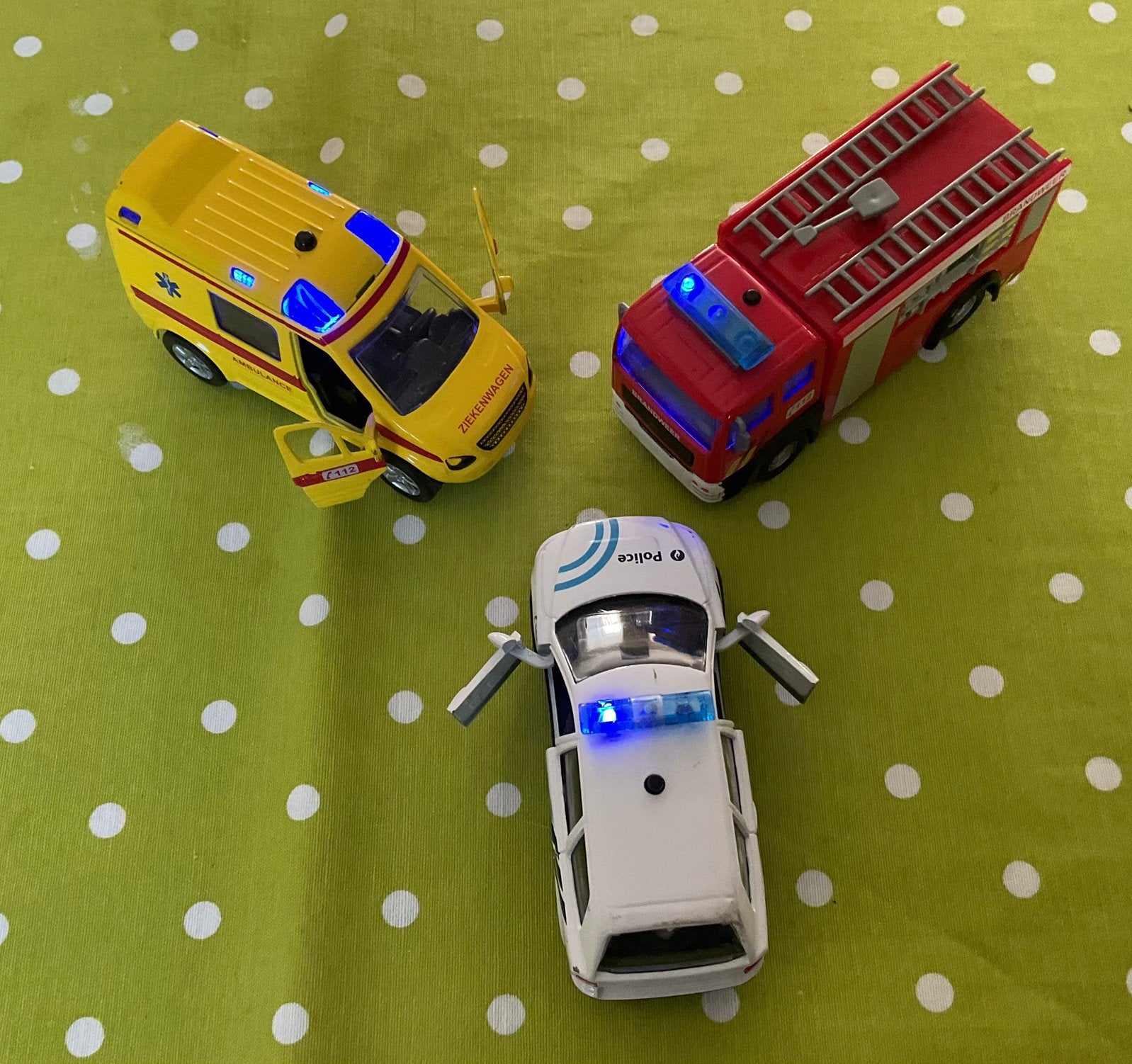 Ambulance, police et pompiers, Ophalen, Zo goed als nieuw