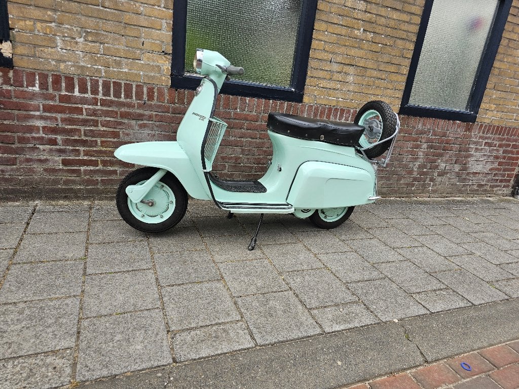 Lambretta j50, Fietsen en Brommers, Ophalen, Gebruikt, Overige modellen, Benzine