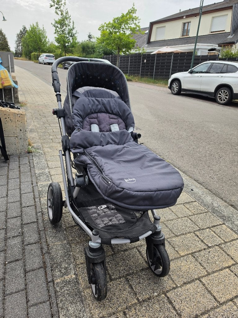 Poussette-Teutonia Mistral S V4 –2-en-1 complète, Enfants & Bébés, Autres marques, Pneus, Comme neuf, Enlèvement