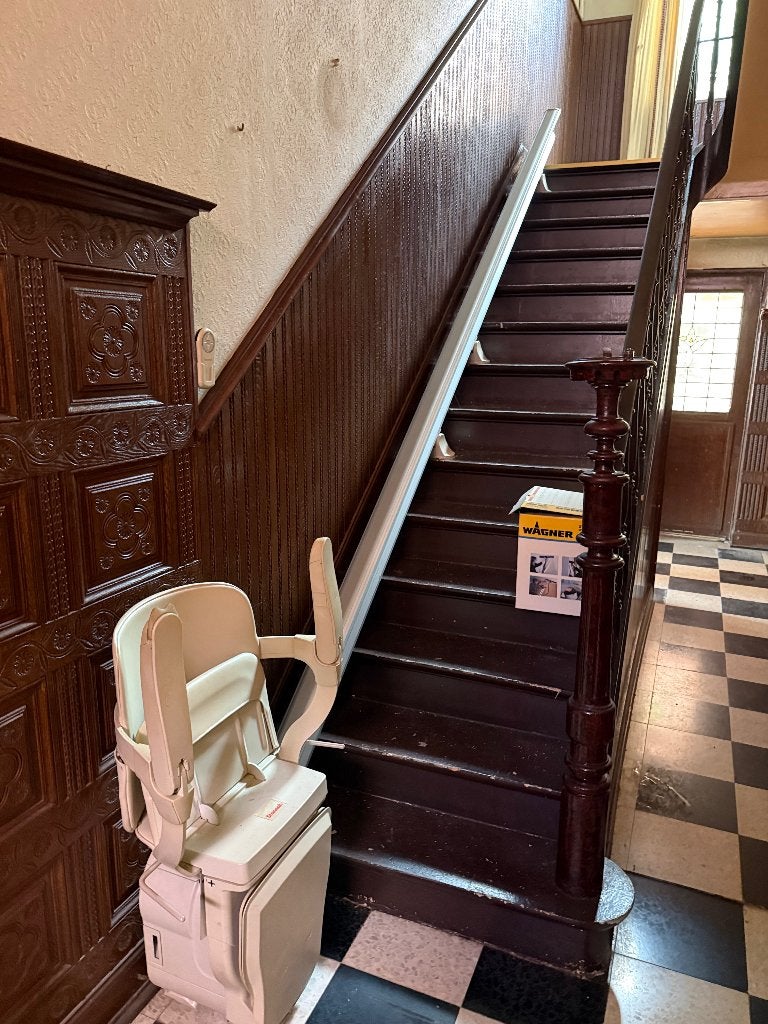 Mindervalide traplift, Enlèvement, Utilisé, Droit
