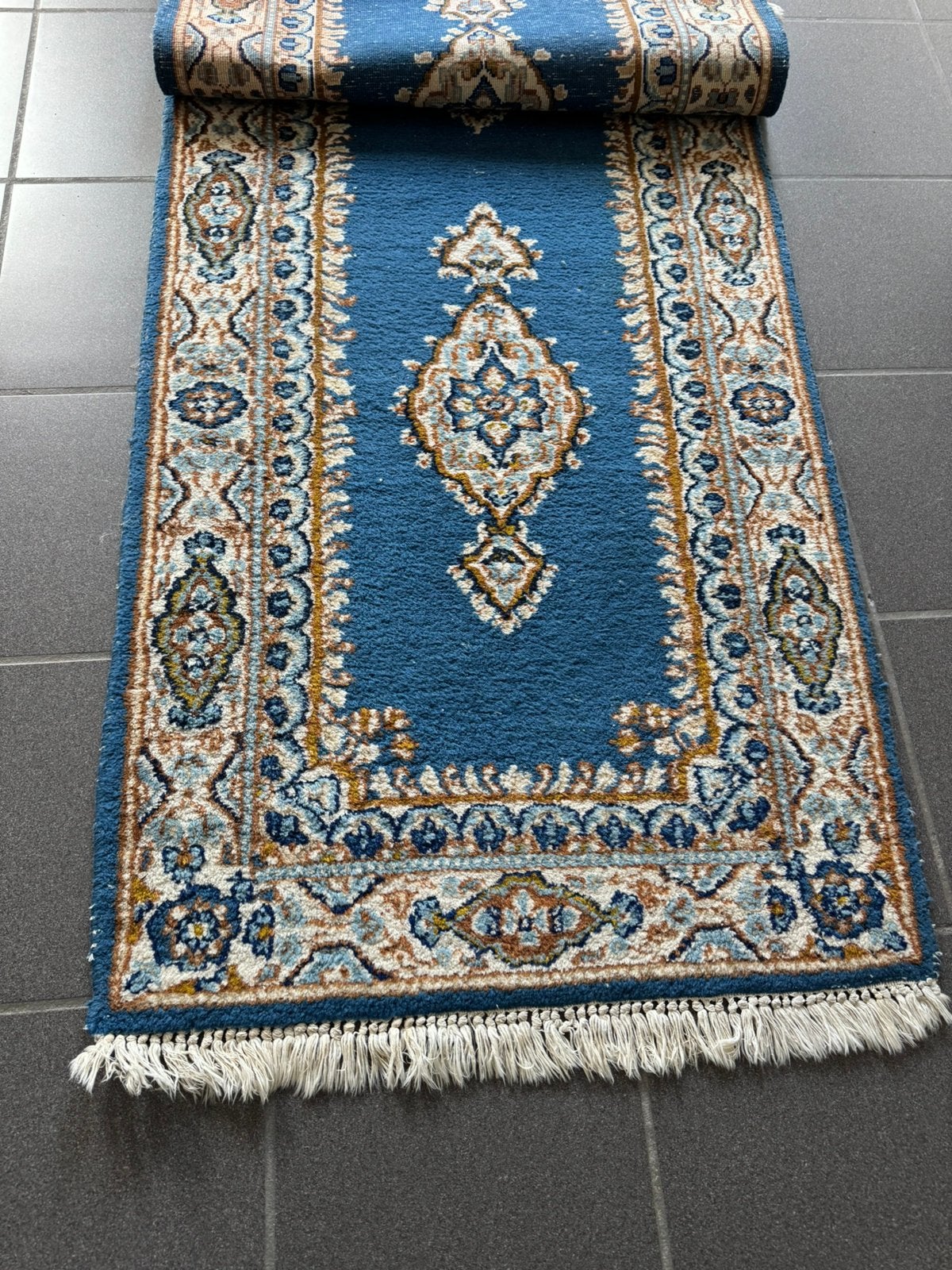 2lopers+1 tapijt, Ophalen, Zo goed als nieuw