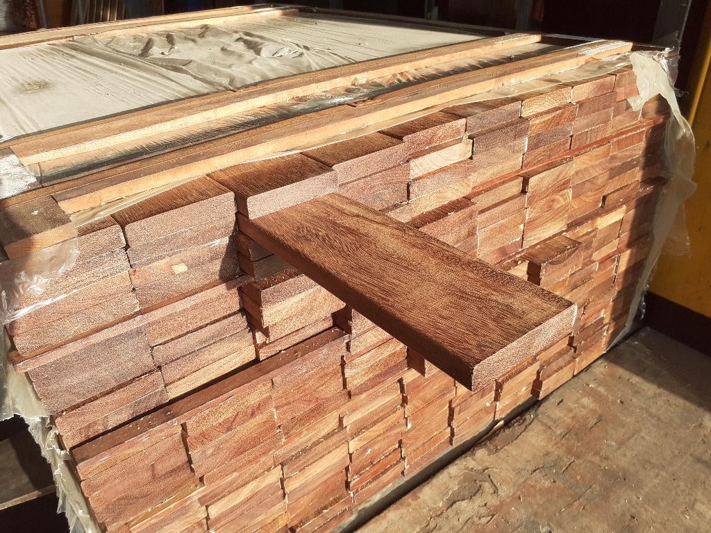 2 volle bundels hardhout vlonderplanken 21x100mm € 3,10 p/m1, Planken, Nieuw, Ophalen of Verzenden, Hardhout