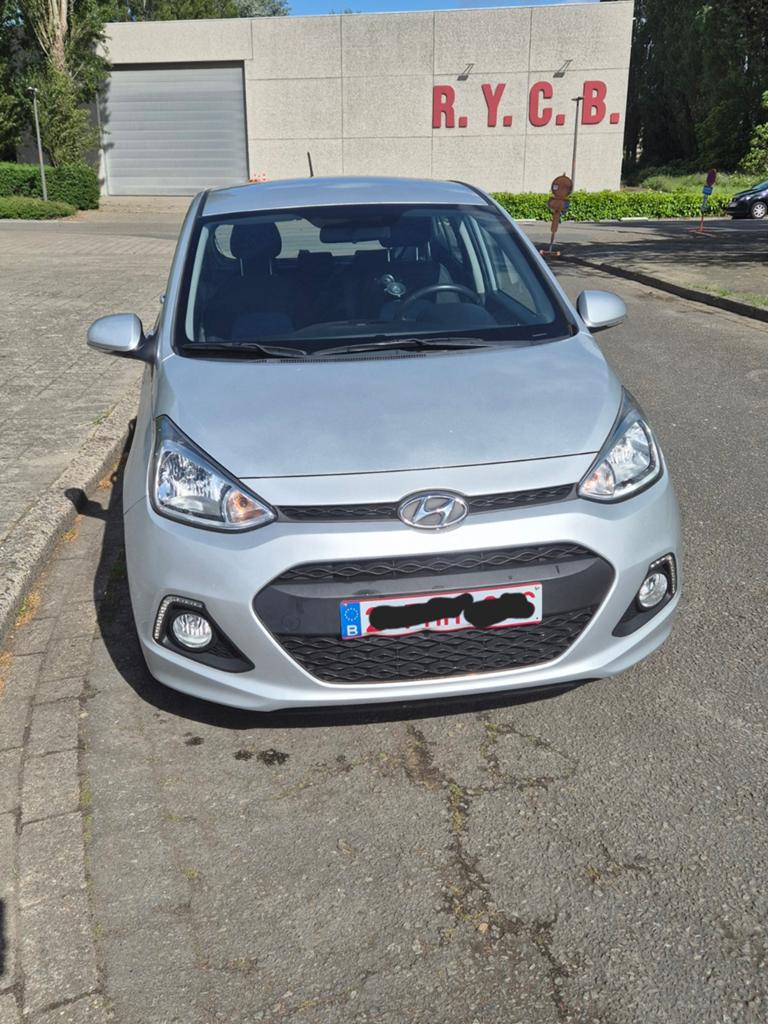 Hyundai i10 1.1 essence avec autorisation de vente, Achat, Bleu, 5 portes, 5 places