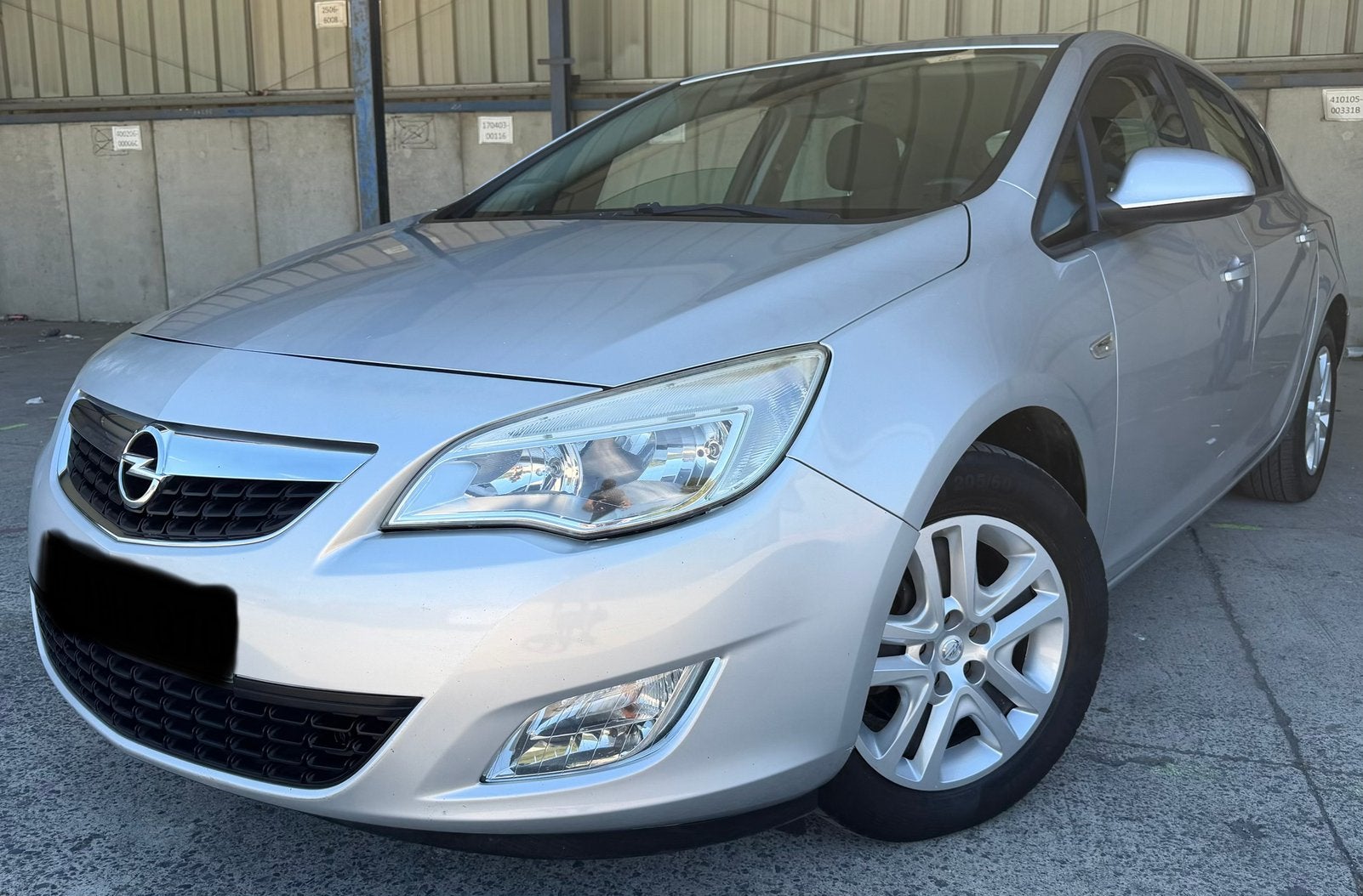 Opel Astra / 1.3L / Climatisation / Prêt à immatriculer, Autos, Argent ou Gris, Achat, Boîte manuelle, 5 portes