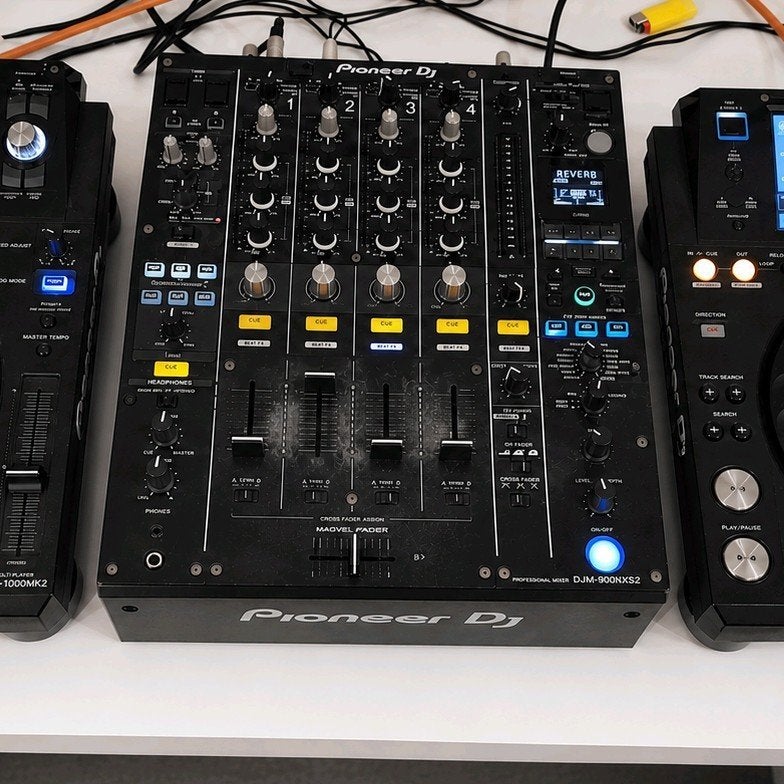 GERERESERVEED Pioneer DJM-900NXS2, Musique & Instruments, Enlèvement, Pioneer