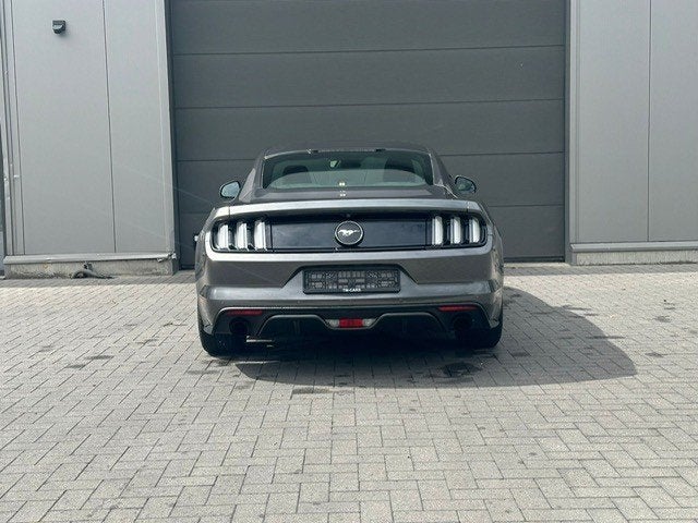 Ford Mustang benzine, Achterwielaandrijving, 4 cilinders, 233 kW, Zwart