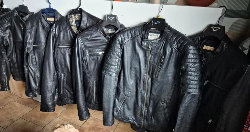 Lot de veste en cuir H.. 2 moto femme, Ophalen