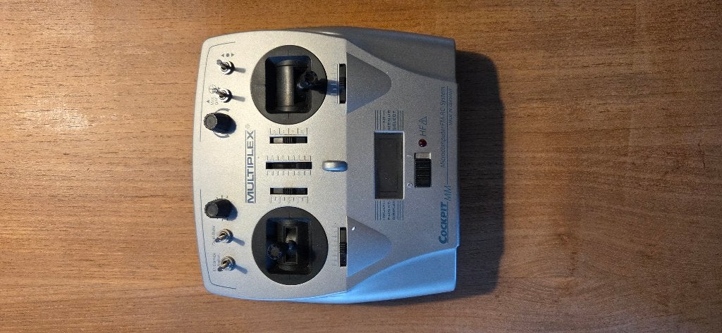 Radiocommande Multiplex Cockpit MM - Parfait état, Hobby & Loisirs créatifs, Modélisme | Radiocommandé & Téléguidé | Avions, Enlèvement