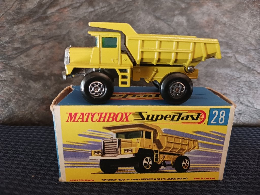 Matchbox Superfast  28  Mack Dump Truck, Hobby en Vrije tijd, Modelauto's | 1:87, Ophalen of Verzenden, Matchbox