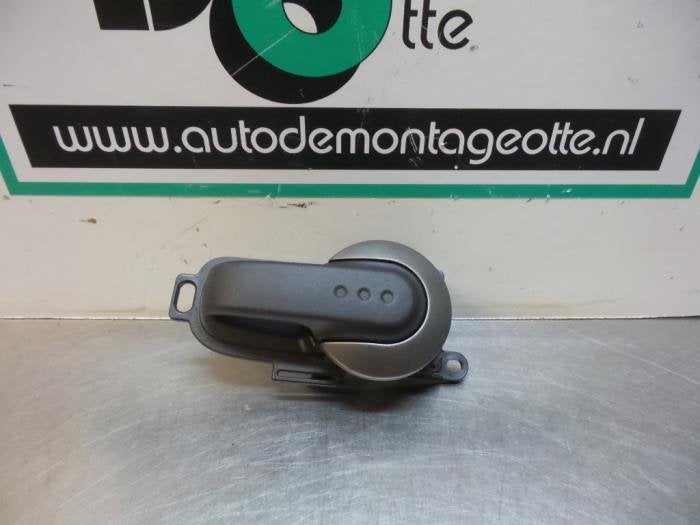 Poignée portière 2portes droite d'un Nissan Micra (Micra 0, Autos : Pièces & Accessoires, -, 3 mois de garantie, Utilisé, -