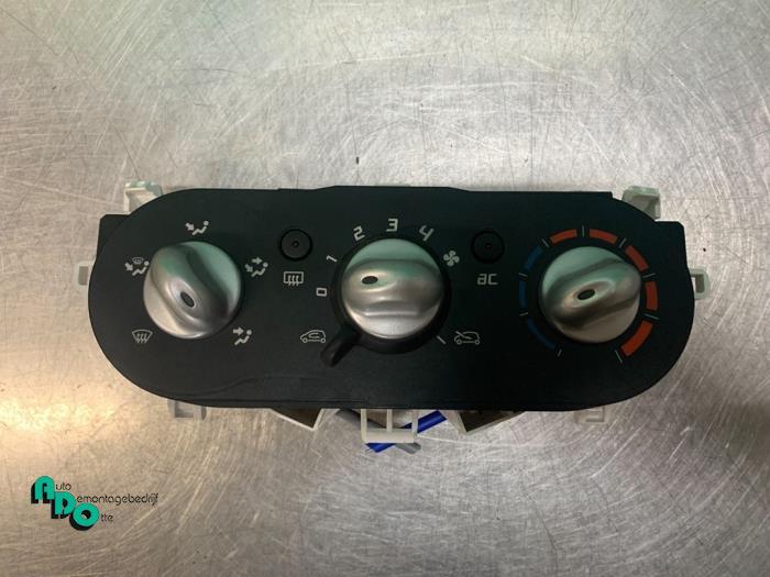 Panneau de commandes chauffage d'un Renault Twingo (Twingo 0, Autos : Pièces & Accessoires, Tableau de bord & Interrupteurs, Renault