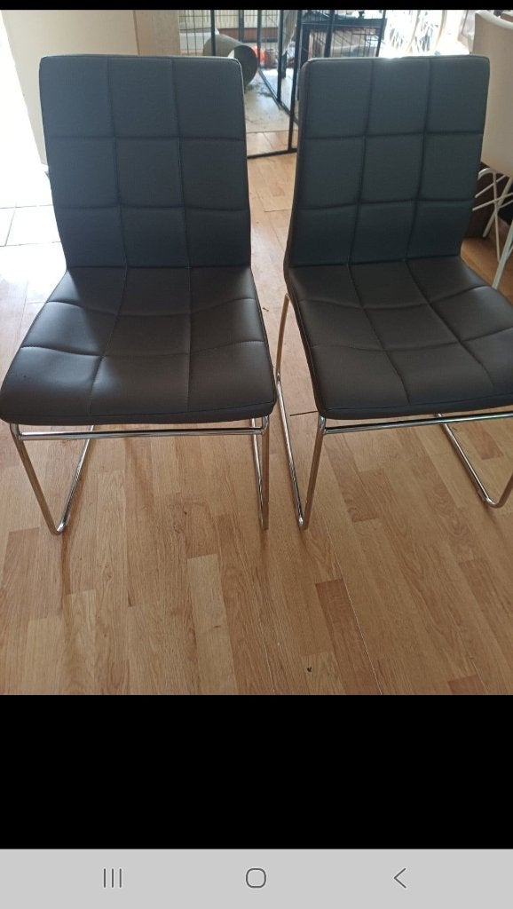 TE KOOP MOOIE styl volle eetkamerstoelen 2 stuks, Ophalen, Gebruikt, Twee, Metaal