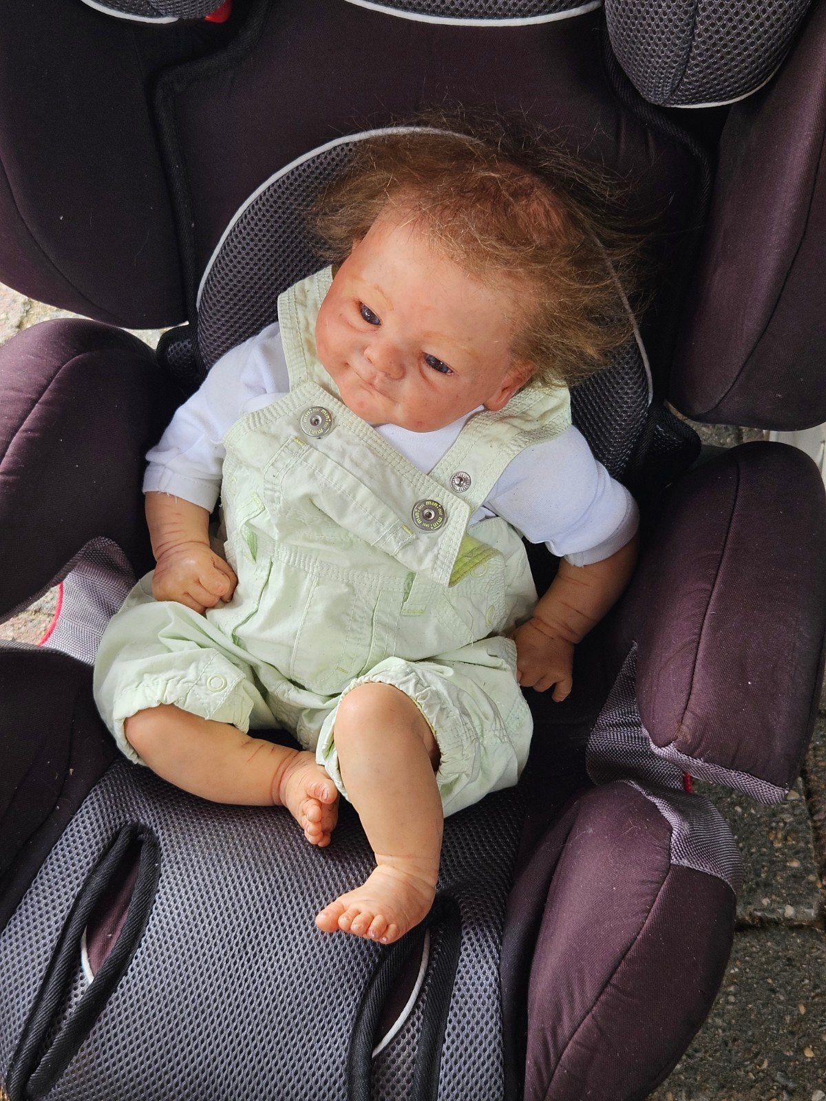 Reborn meisje, Ophalen