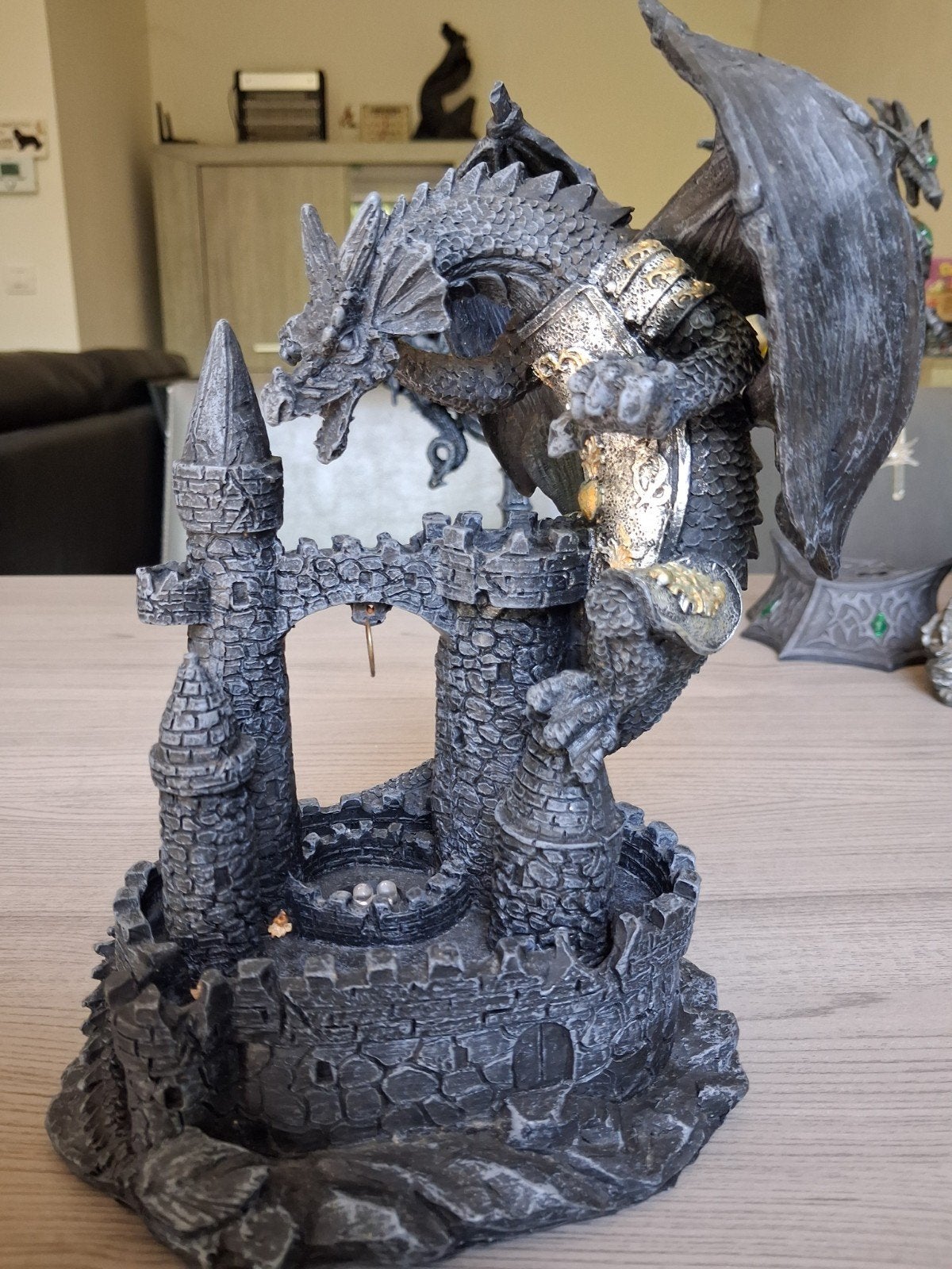 Kasteel draak, Ophalen