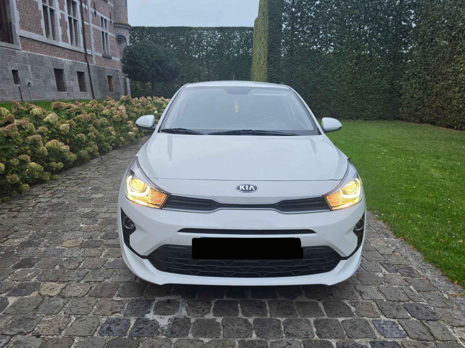 Kia Rio 1.2 benzine – 2021 – 75.000 km full option, Auto's, Voorwielaandrijving, Stof, 1199 cc, Wit