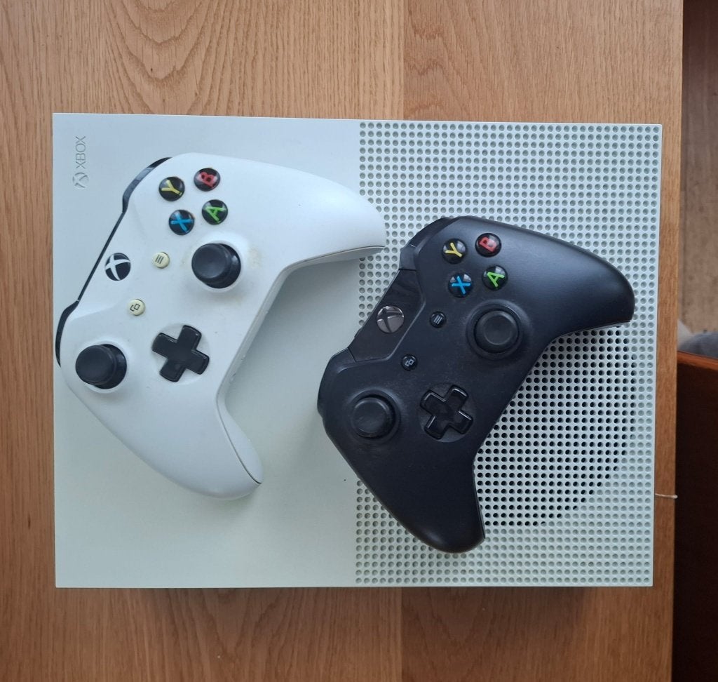Xbox one S (2 manettes et 25 jeux), Consoles de jeu & Jeux vidéo, 500 GB, Xbox One S, Enlèvement, Utilisé