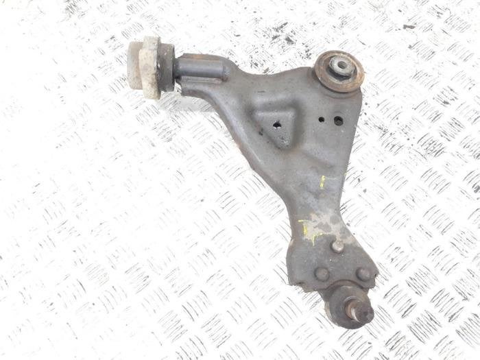 Bras de suspension avant gauche d'un Mercedes Vito, 3 mois de garantie, Utilisé, -, -