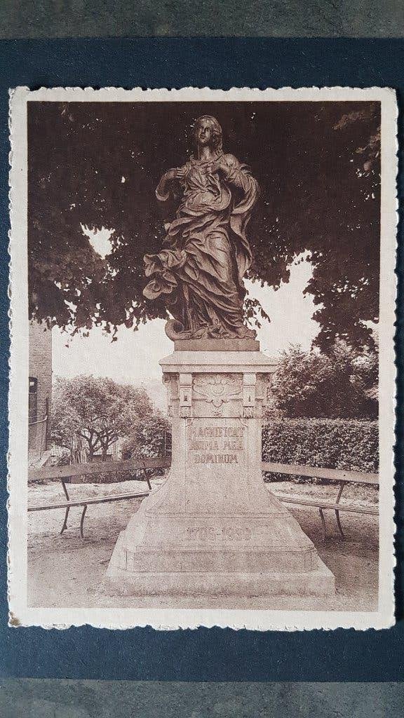 Carte postale Place de Tignée Bronze Vierge du Magnificat, Collections, Enlèvement ou Envoi, 1940 à 1960, Non affranchie, Liège